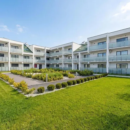 شقة Sunset Jasny Z 1 Sypialnia 500 M Od Plazy, Balkon & Parking By Renters